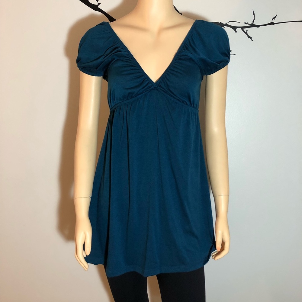 LEVEL EIGHT Top